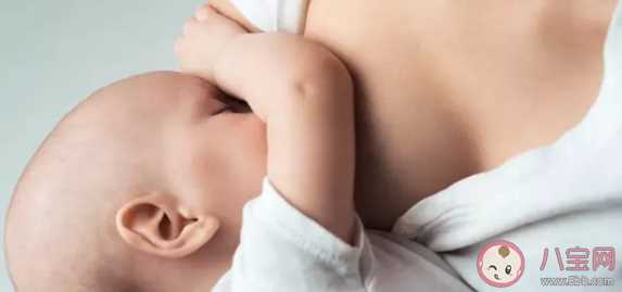 8个月宝宝身高多少正常  8个月宝宝喂夜奶会影响发育吗
