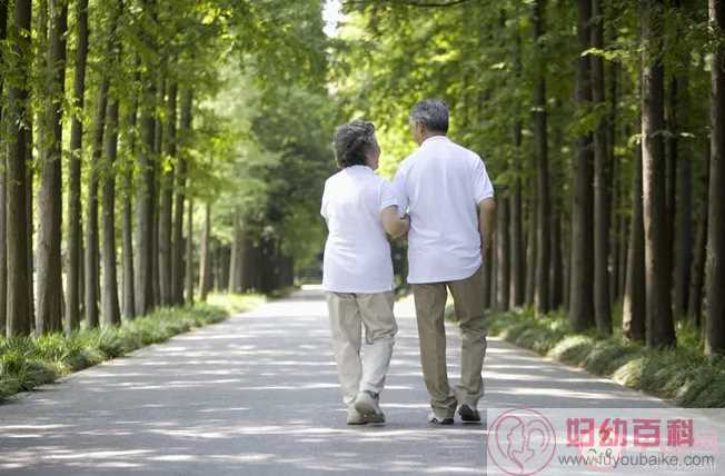 散步能降血压吗 高血压患者散步要注意什么