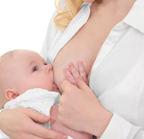 母乳喂养胸部会变形吗 母乳喂养如何避免乳房变形