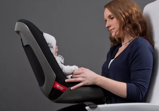 宝宝安全座椅安装在哪个位置好 儿童安全座椅最安全位置