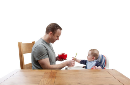 宝宝几个月可以坐餐椅桌 宝宝有必要坐餐椅桌吗