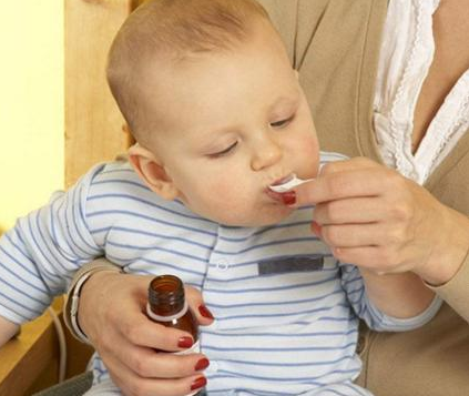 宝宝吃药吐了需要补喂吗 如何预防宝宝吃药吐掉