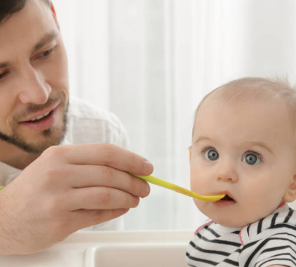 宝宝不肯吃饭是什么原因 宝宝不吃饭怎么办