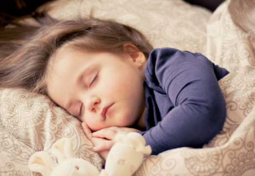 陪孩子睡觉好不好 陪孩子睡觉的重要性