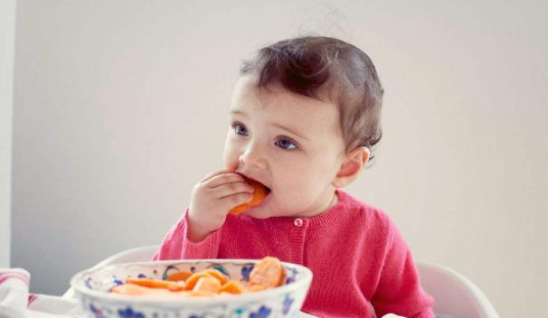 1岁宝宝长得不好需要额外添加奶粉吗 怎么看宝宝辅食吃得好不好