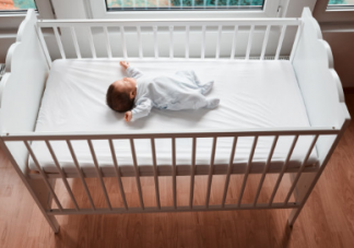 这些行为习惯会破坏宝宝的睡眠 对宝宝睡眠有影响的习惯