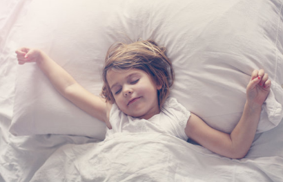 孩子哪些表现表示该分床睡了 孩子需要分床睡的情况