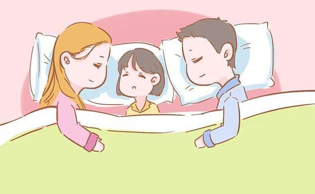 孩子在什么阶段应该和家长分床睡 怎么帮助孩子顺利分床睡