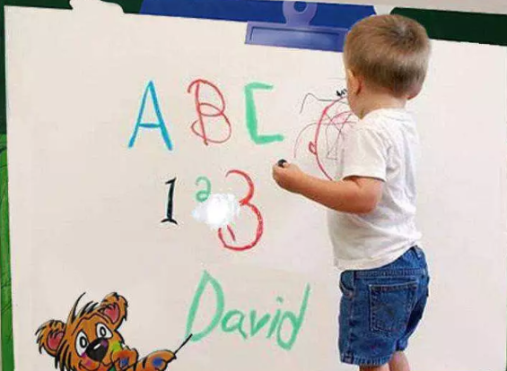 涂鸦对孩子有哪些好处 孩子玩涂鸦的作用