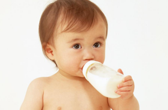7个月宝宝喝奶喝出肾结石 冲泡奶粉的几个误区