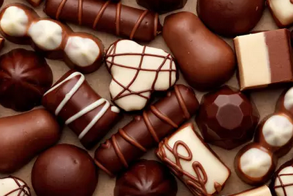哺乳期吃很多巧克力好吗 哺乳期吃巧克力有影响吗