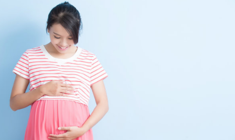 孕妇肚子一半硬一半软是怎么回事 孕妇缺氧有什么表现