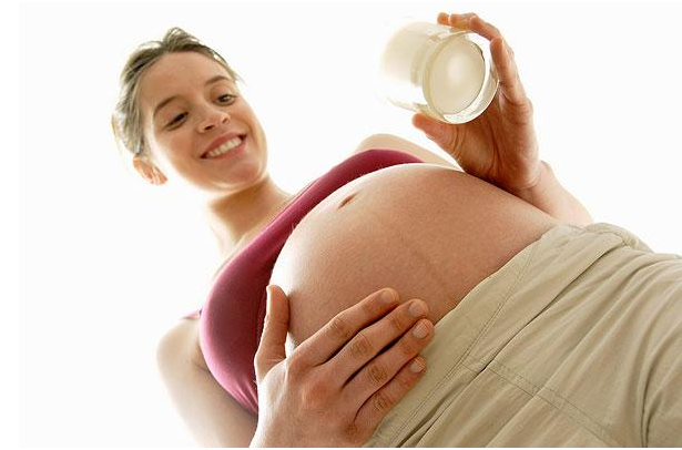 孕妇喝奶粉会变胖吗 孕妇喝奶粉注意事项