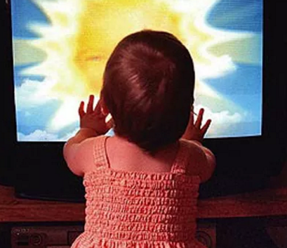 孩子什么时候可以看电视 孩子看电视的最佳时间